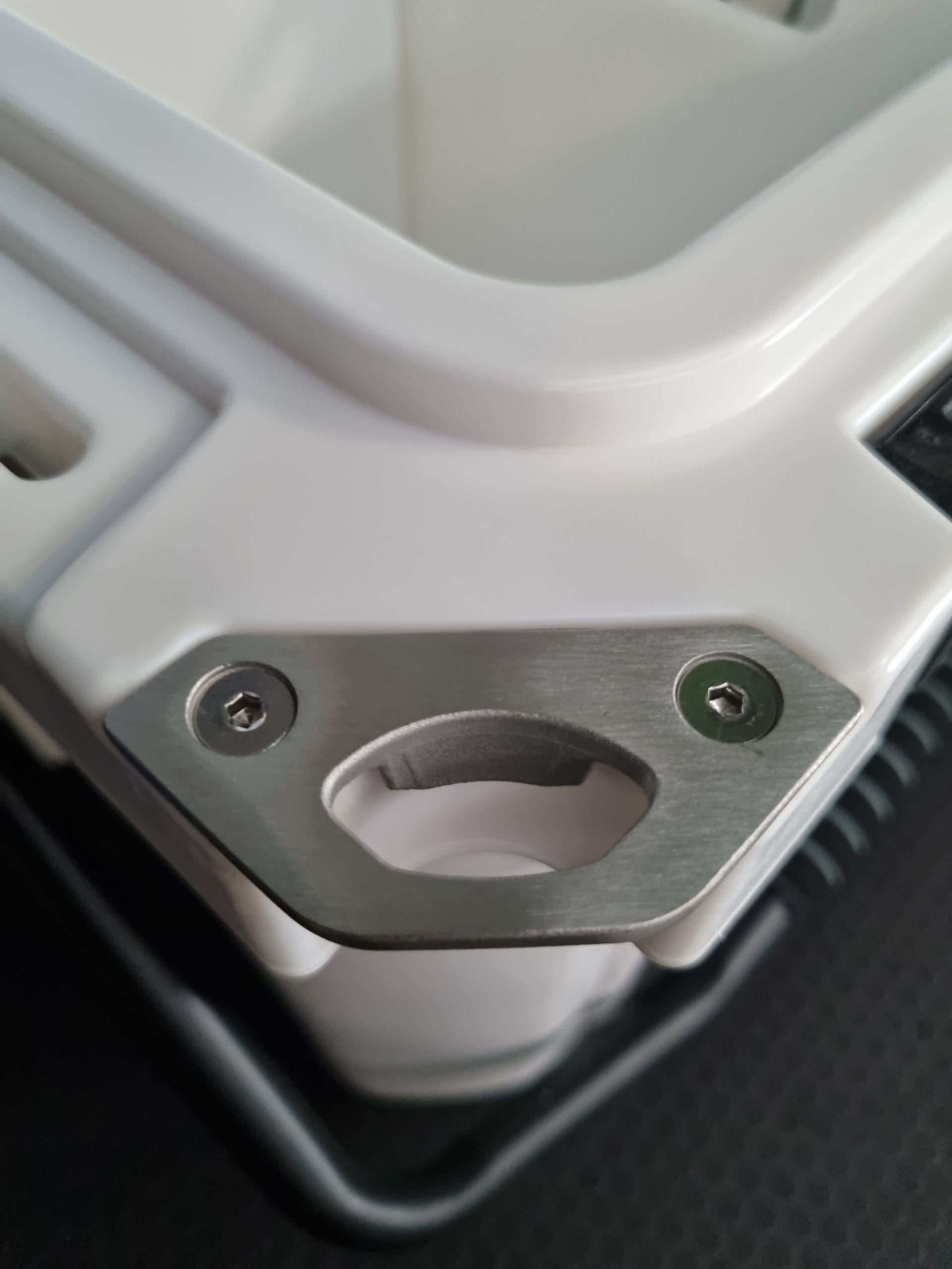 BEKULE 20 Coolbox WHITE Cooler Insulated -Built for any Adventure - Image 12