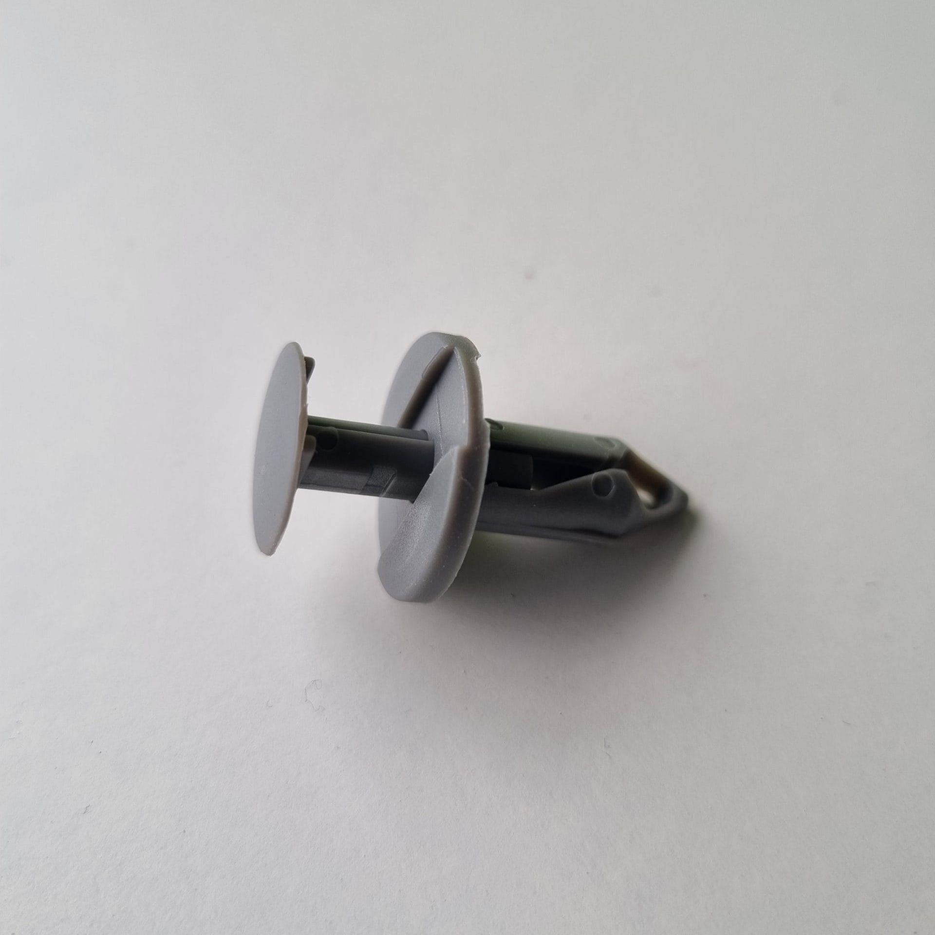 VAN LINING TRIM CLIPS PANEL FASTNERS LONG ideal VW - Image 2