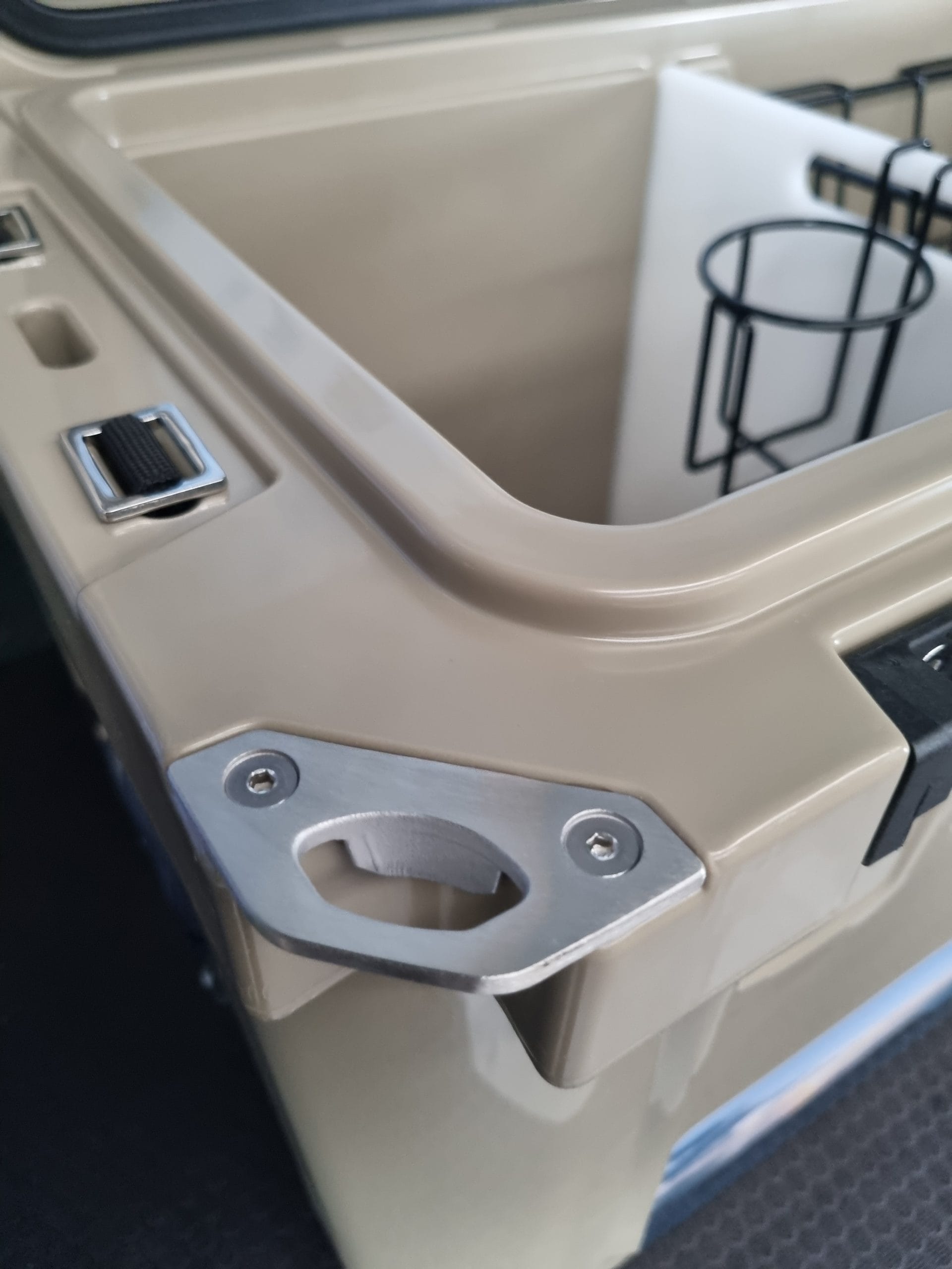 BEKULE 45 Coolbox SAND Cooler Insulated -Built for any Adventure - Image 13