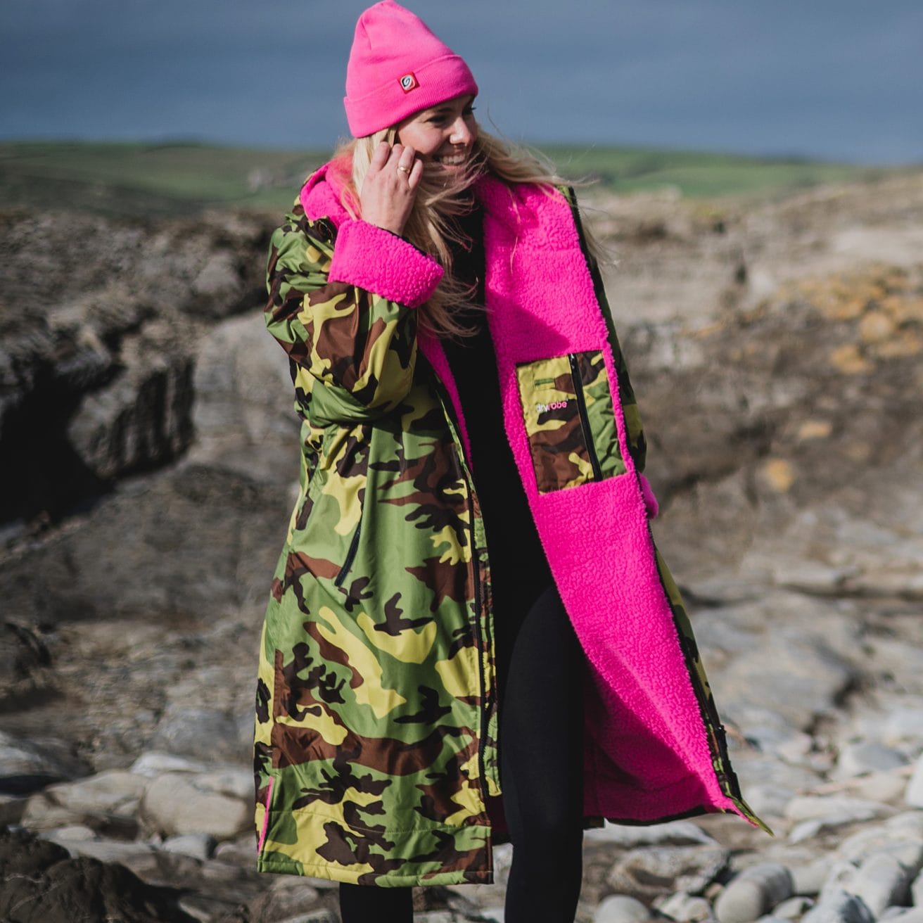 dryrobe® Advance | Long Sleeve Camo Pink