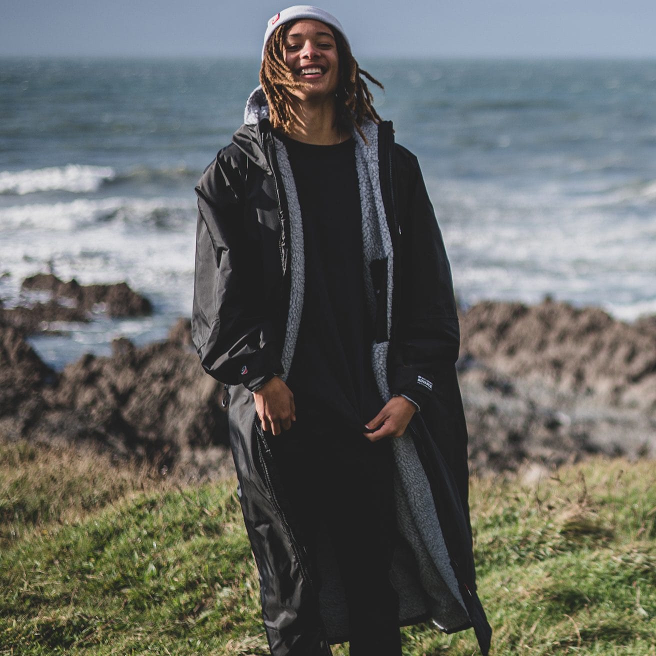 dryrobe® Advance | Long Sleeve Black Grey