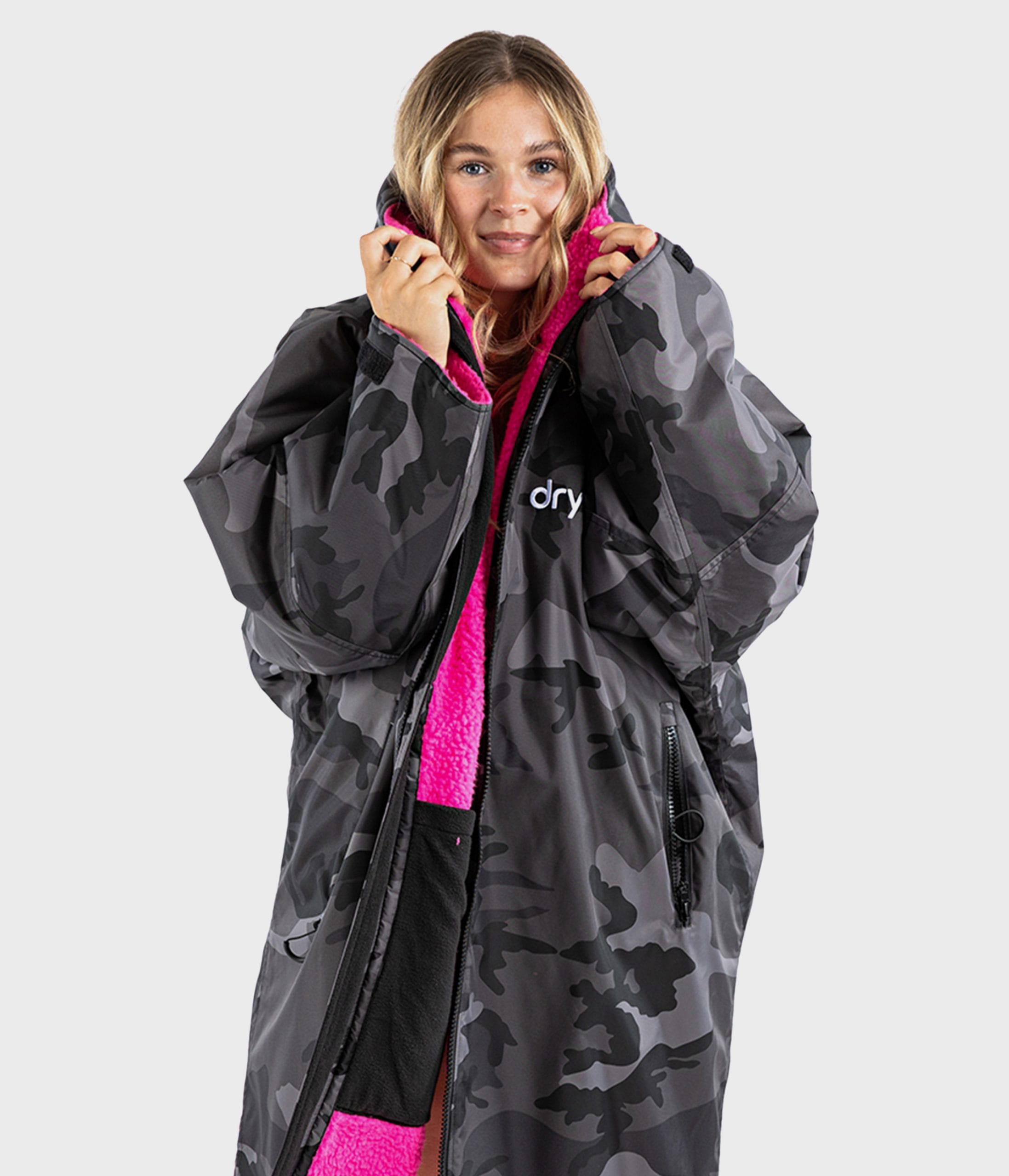 dryrobe® Advance | Long Sleeve - Black Camo Pink - Image 3