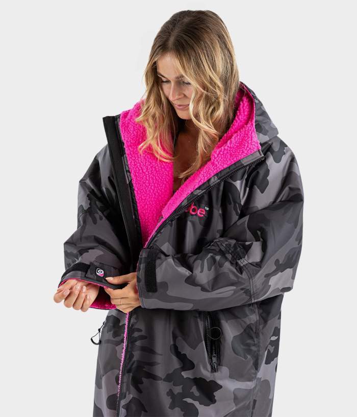 dryrobe® Advance | Long Sleeve - Black Camo Pink - Image 4